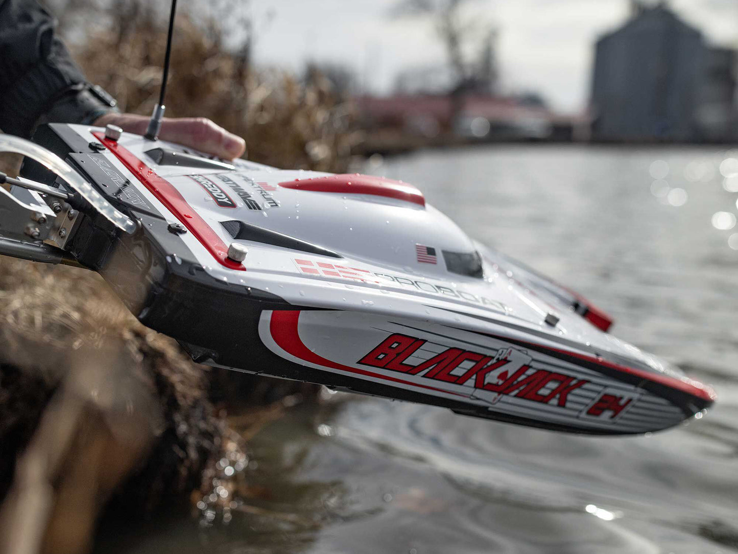 Blackjack 24" V2 Catamaran Brushless: RTR, Vegas Offshore