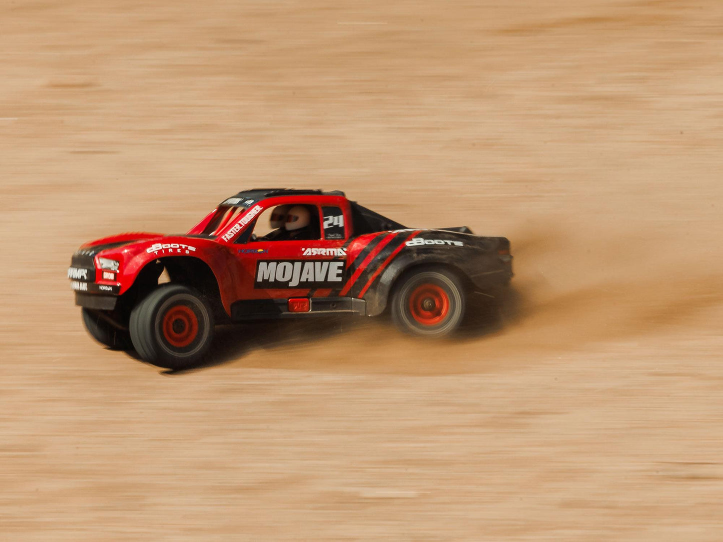 1/16 MOJAVE GROM MEGA 4X4 DT with Battery & Charger Red
