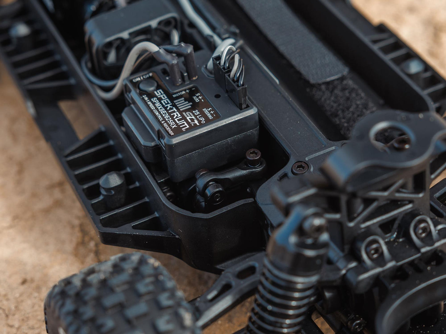 1/16 MOJAVE GROM MEGA 4X4 DT with Battery & Charger Blue