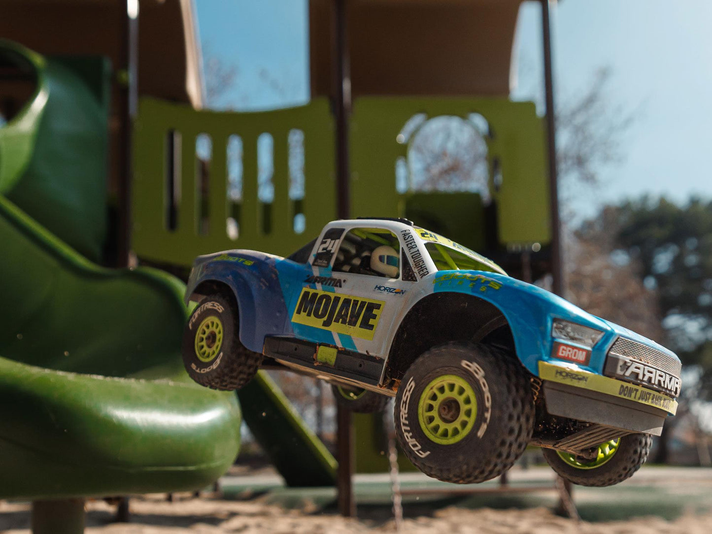 1/16 MOJAVE GROM MEGA 4X4 DT with Battery & Charger Blue