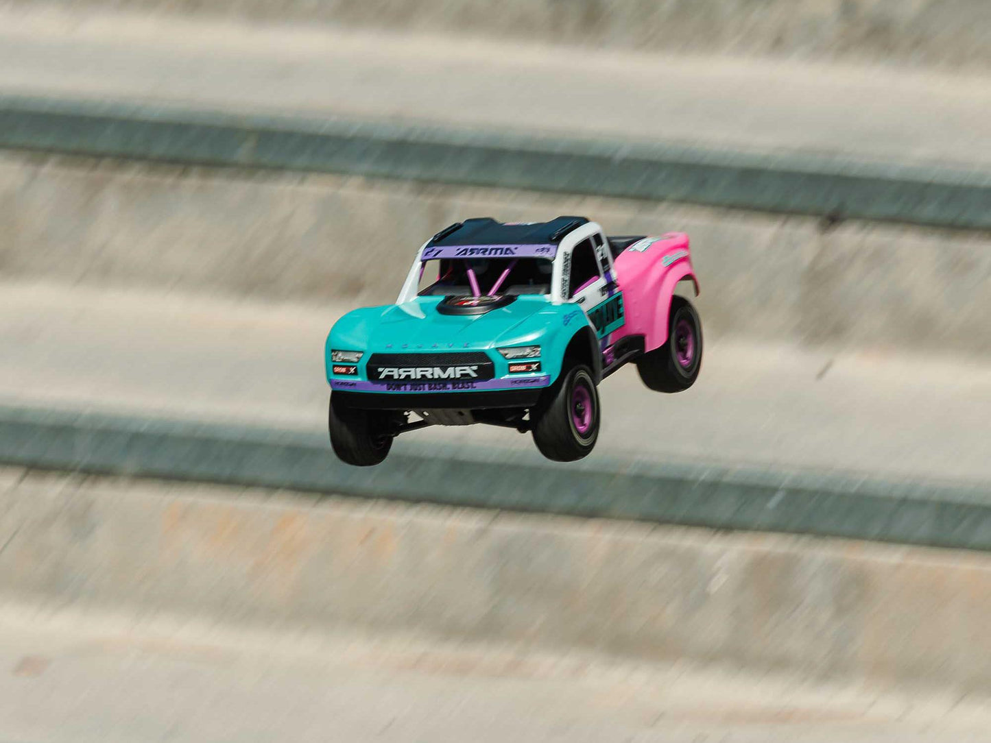 1/16 MOJAVE GROM 223S BLX 4X4 DT with Batt/Charger Teal
