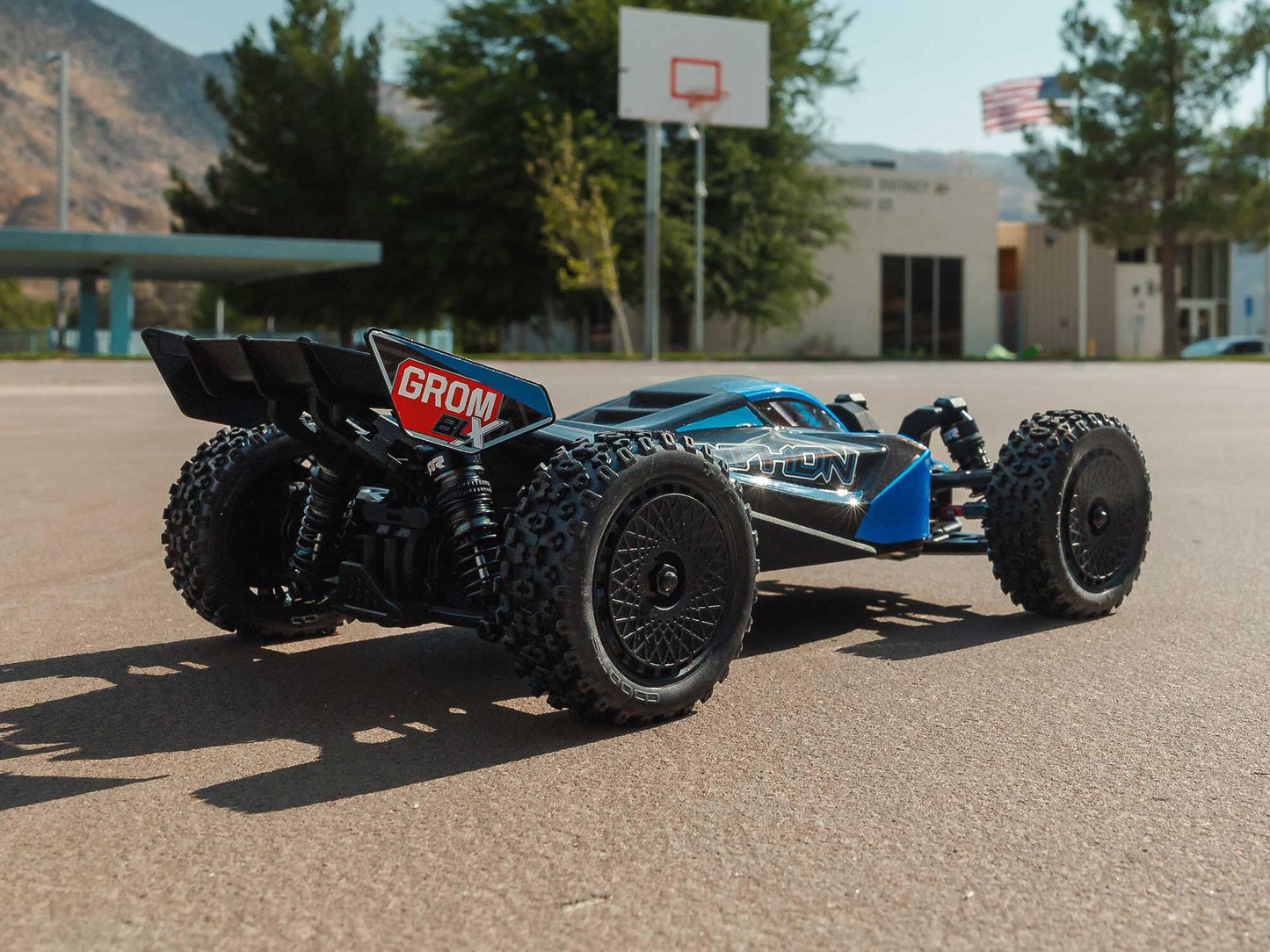 1/14 TYPHON GROM 223S BLX 4X4 with Batt/Charger Blue