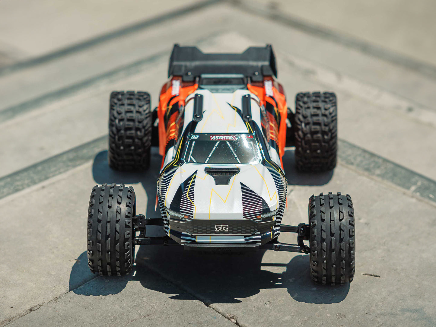 1/10 VORTEKS MEGA 550 4X2 ST with Battery & Charger Orange