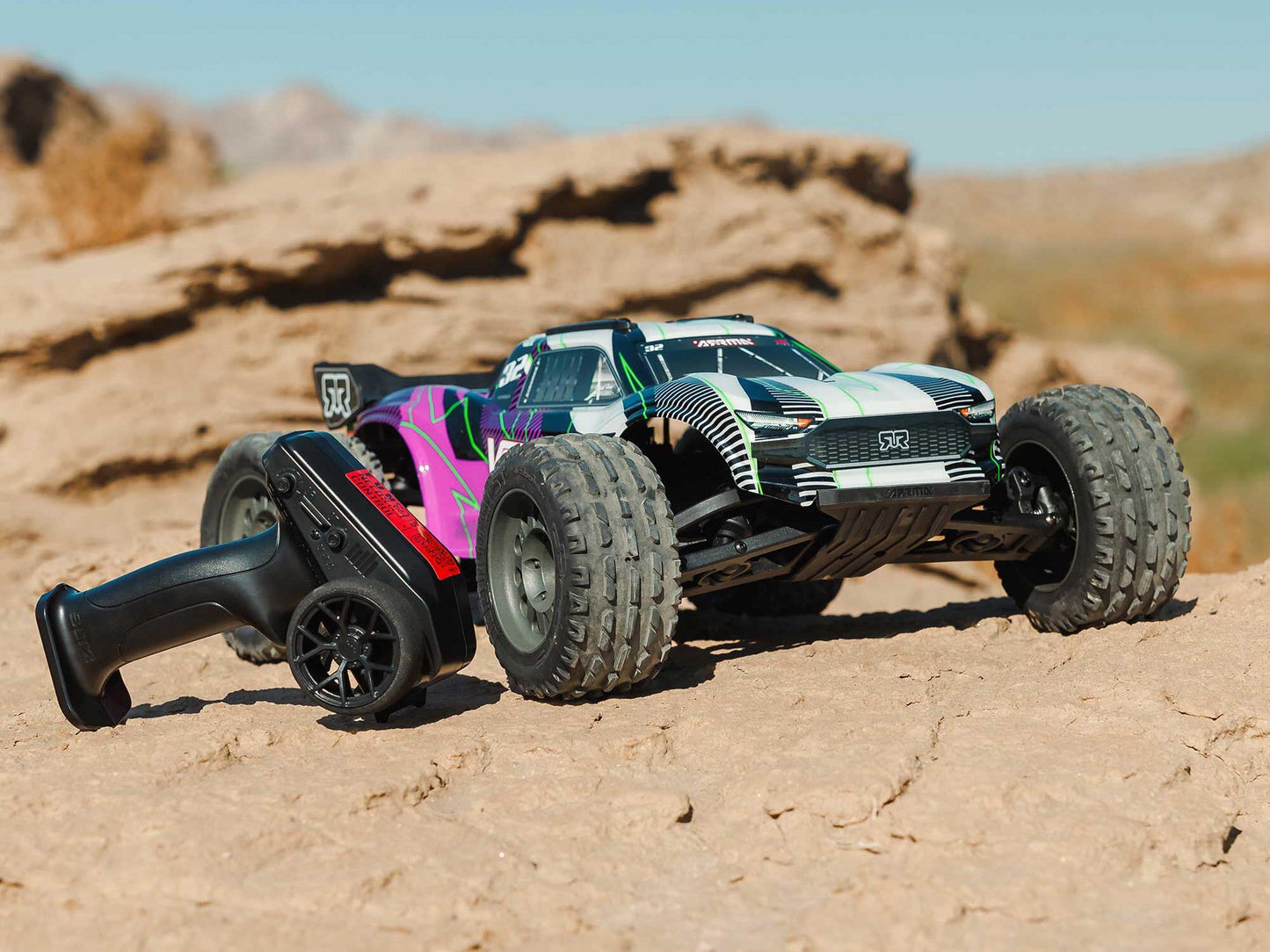 1/10 VORTEKS MEGA 550 4X2 ST with Battery & Charger Purple