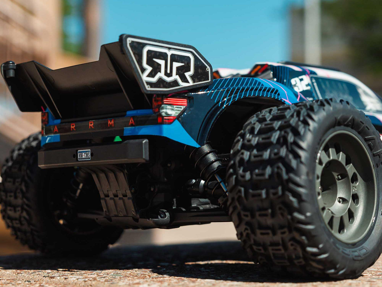 1/10 VORTEKS MEGA 550 4X2 ST ARTR (No Battery/Charger) Blue
