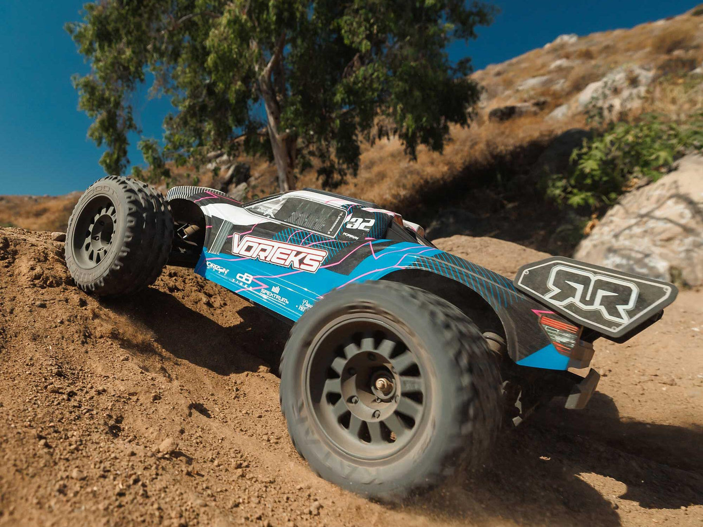 1/10 VORTEKS MEGA 550 4X2 ST ARTR (No Battery/Charger) Blue