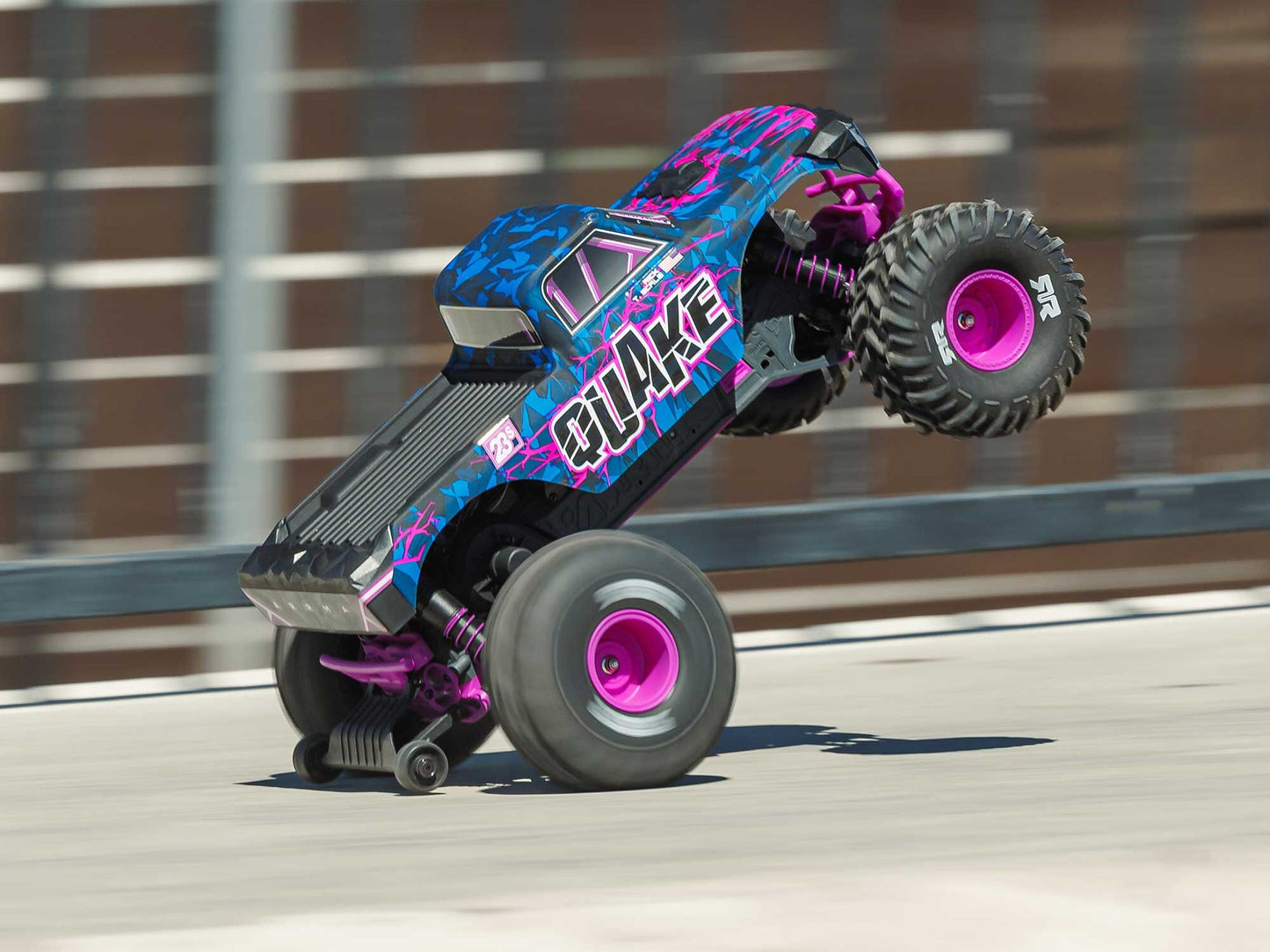 1/10 QUAKE 223S DSC 2WD RTR Brushless Monster Truck, Purple