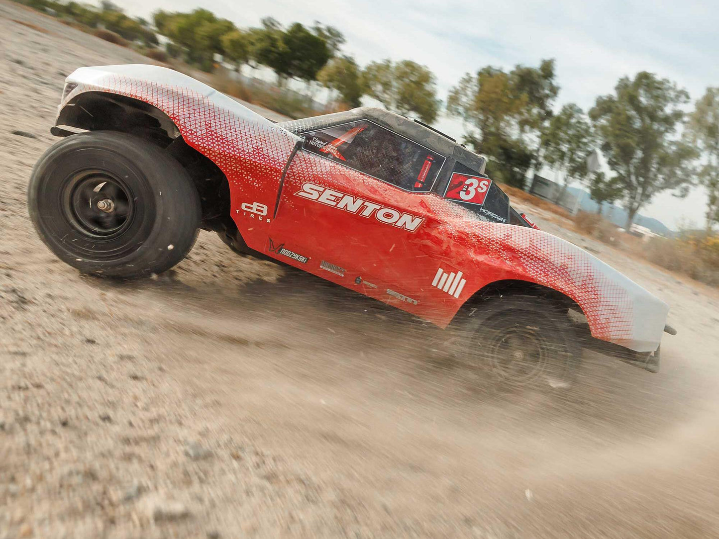 1/10 SENTON 223S BLX 4X4 SCT RTR with DSC Red/Gunmetal