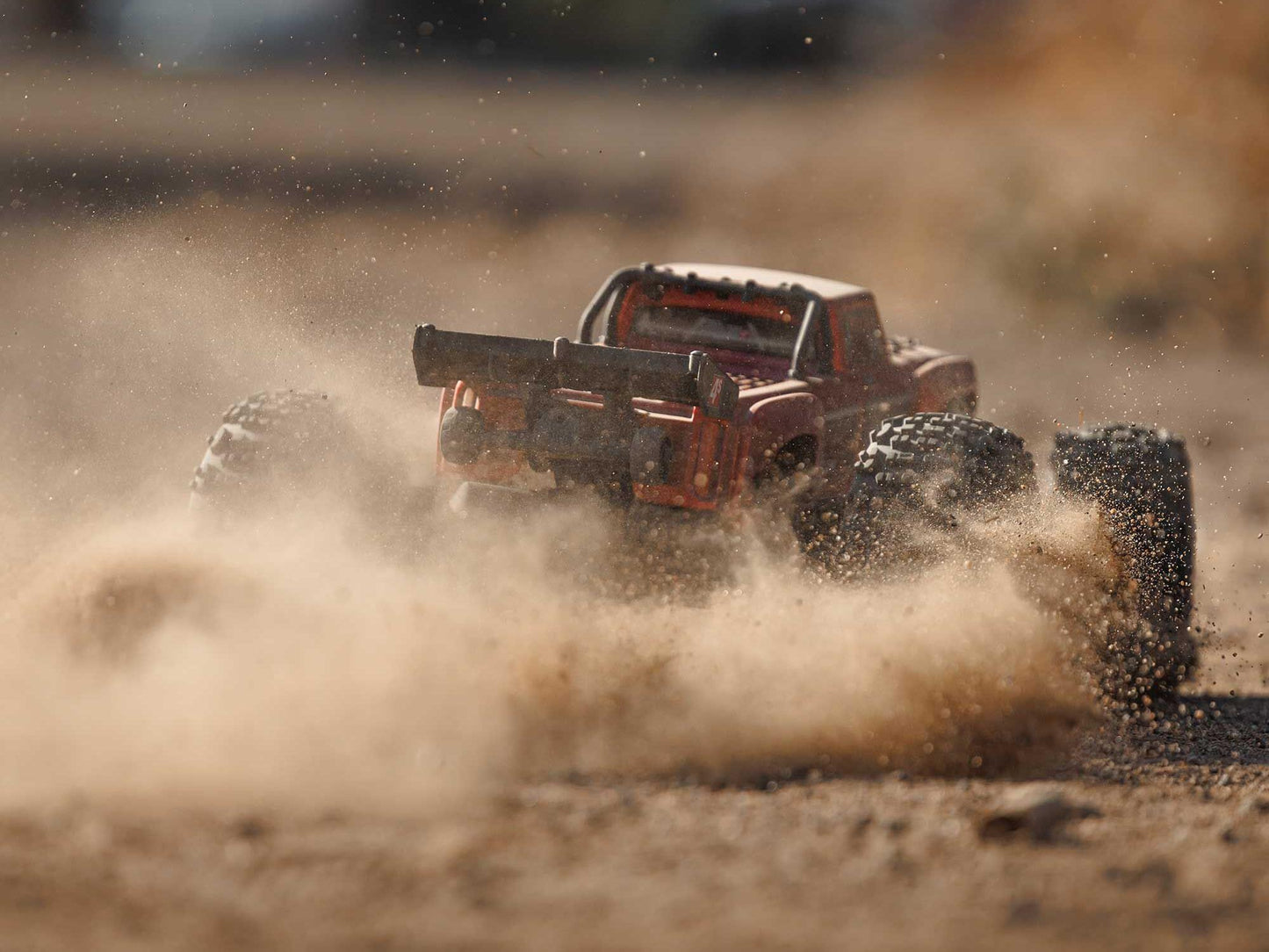 1/10 OUTCAST 4S 4X4 BLX Stunt MT (with Centre Diff) Red