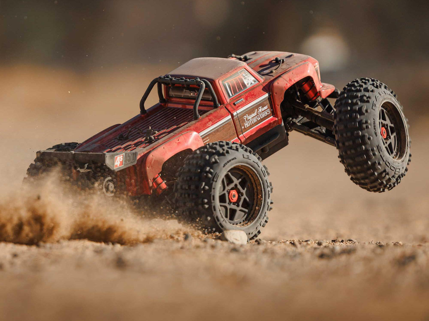 1/10 OUTCAST 4S 4X4 BLX Stunt MT (with Centre Diff) Red