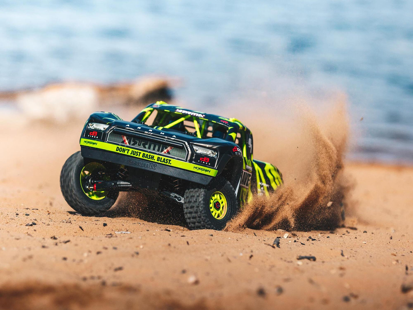 1/7 MOJAVE 6S 4X4 BLX Desert Truck RTR Green/Black