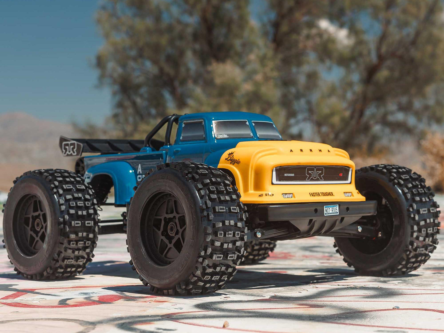 1/8 NOTORIOUS 6S V6 4X4 BLX Stunt Truck RTR Blue
