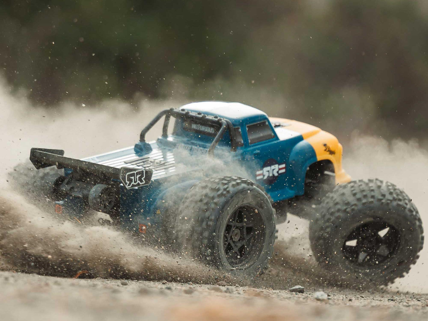 1/8 NOTORIOUS 6S V6 4X4 BLX Stunt Truck RTR Blue