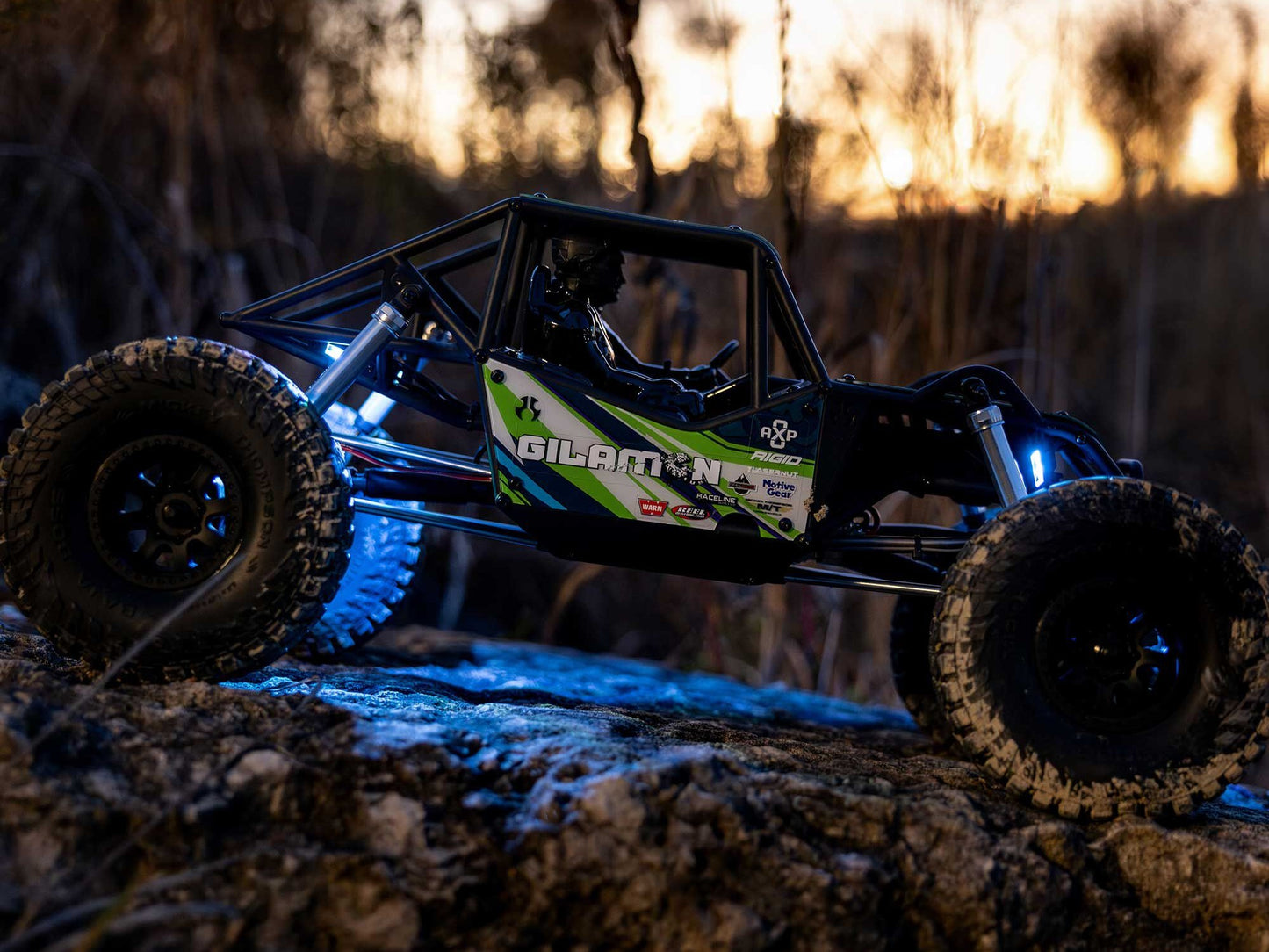 1/8 AXP8 Gilamon 2.2 4X4 RTR Trail Buggy Green