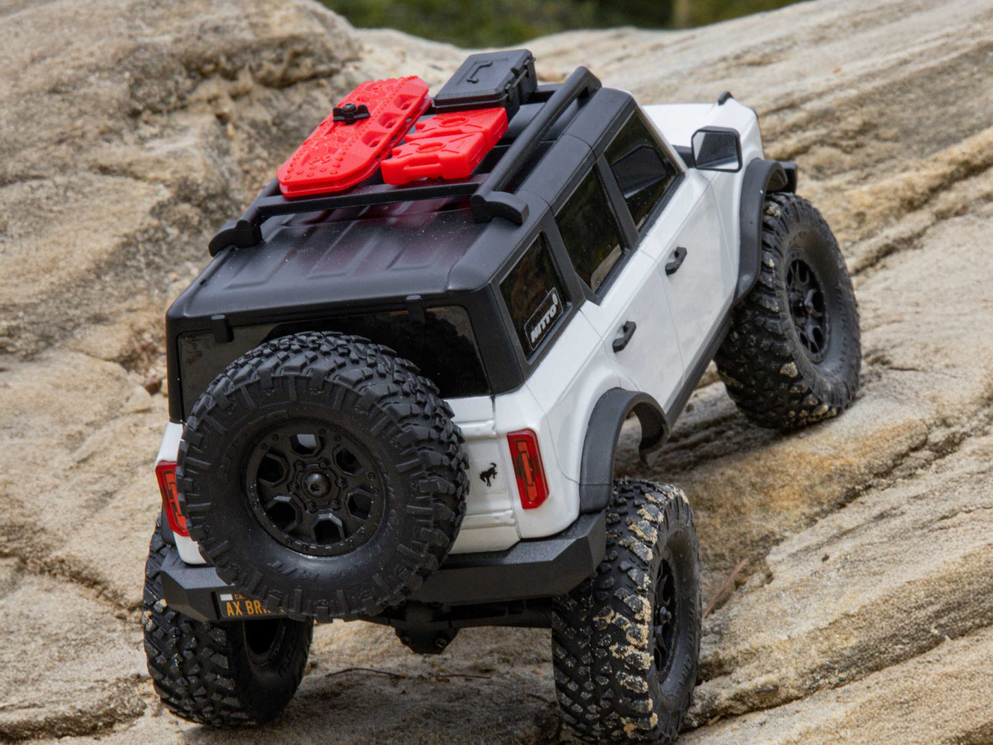 1/24 SCX24 Ford Bronco 4X4 RTR (inc Battery & Charger) White