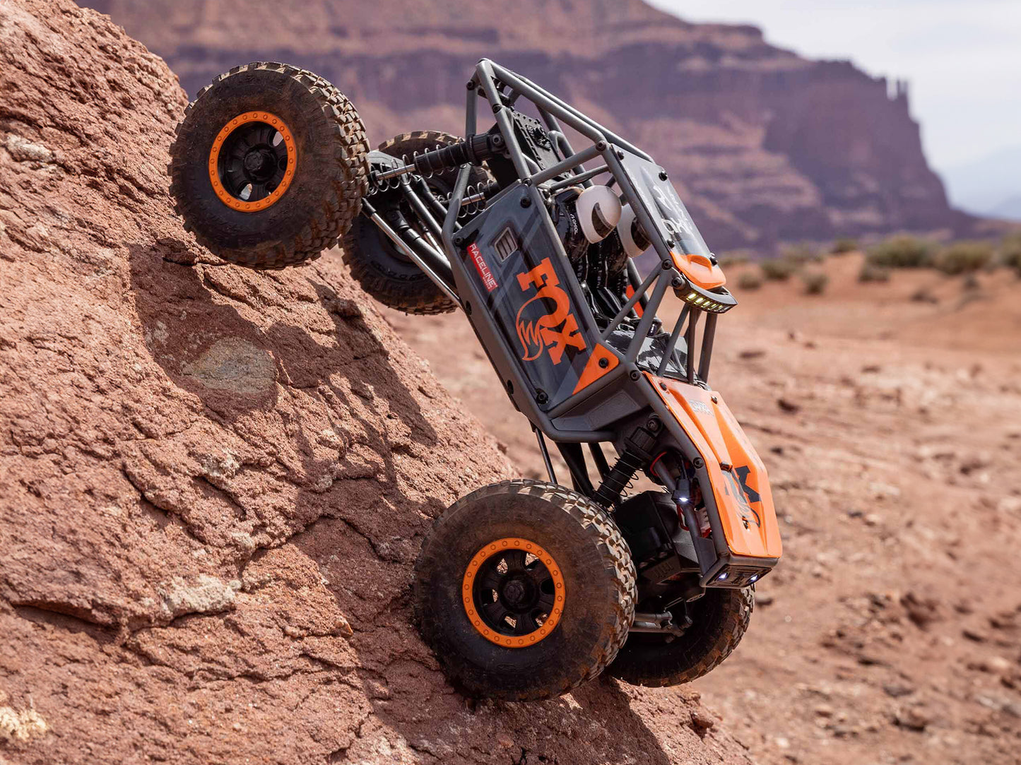 1/18 UTB18 Capra 4WD Unlimited Trail Buggy RTR Grey