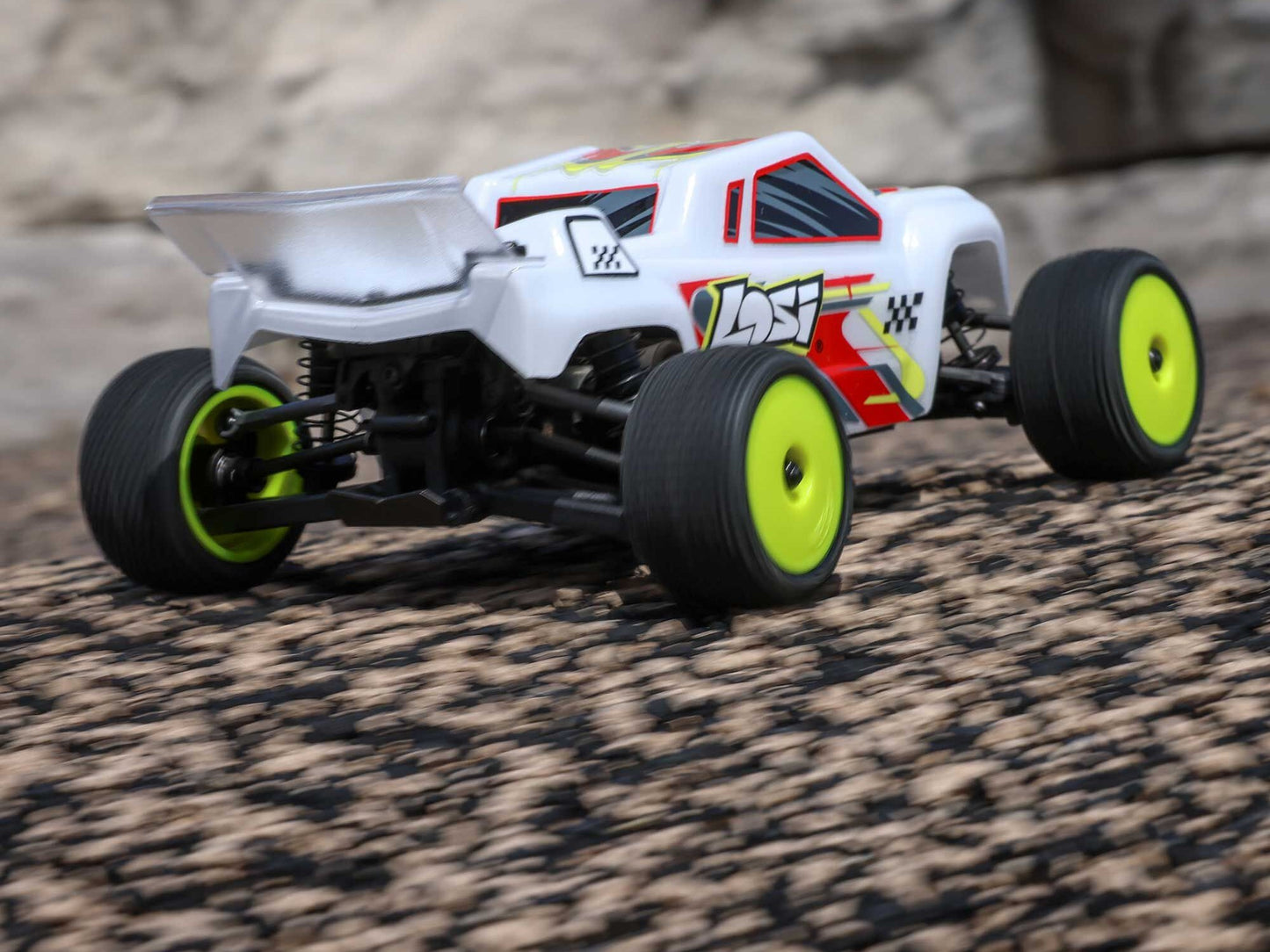 1/28 Micro-T 2WD Stadium Truck RTR White