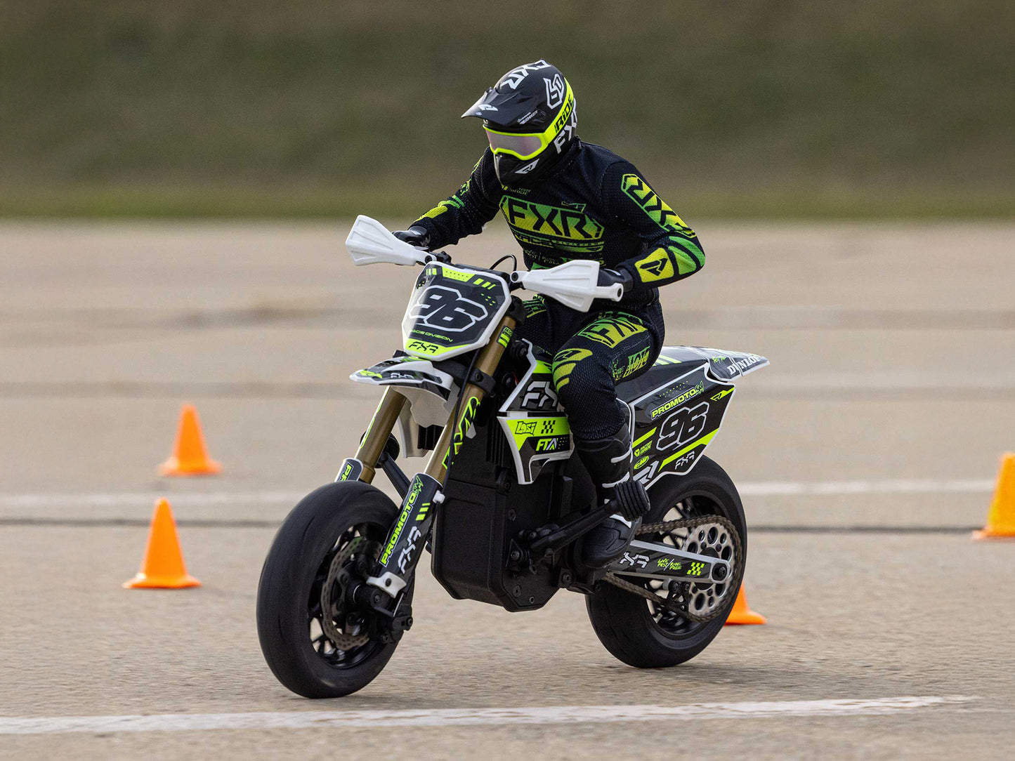 1/4 Promoto-SM FXR Supermoto Motorcycle RTR Basic