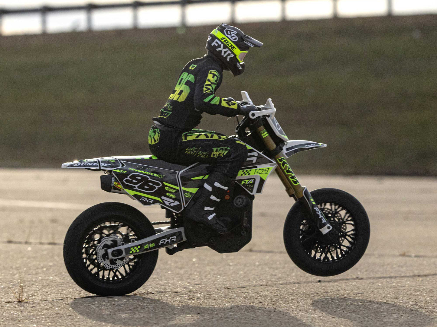 1/4 Promoto-SM FXR Supermoto Motorcycle RTR Basic