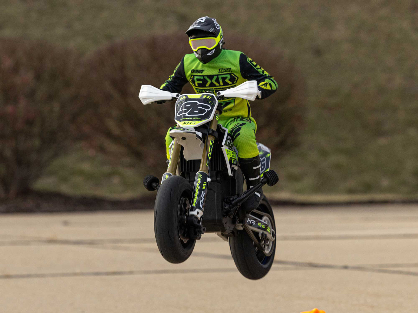1/4 Promoto-SM FXR Supermoto Motorcycle RTR (Batt & Charger)
