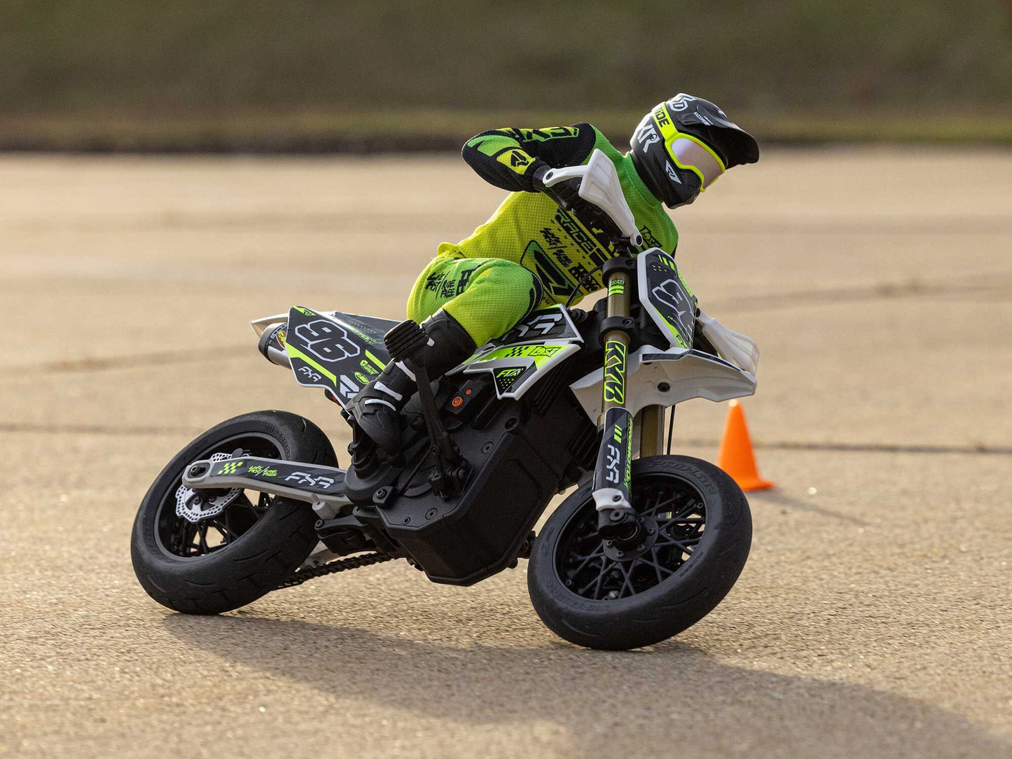 1/4 Promoto-SM FXR Supermoto Motorcycle RTR (Batt & Charger)