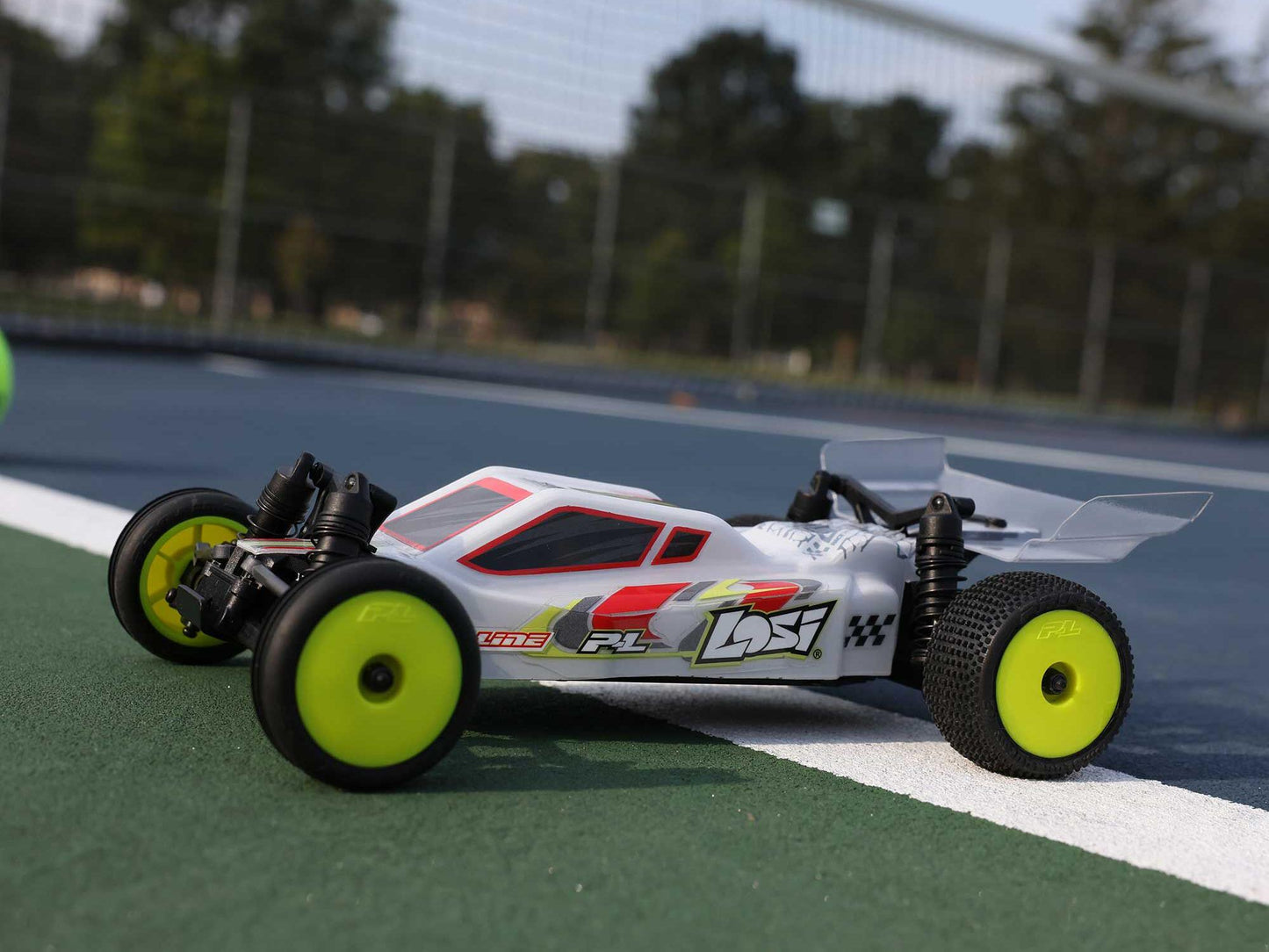 1/24 Micro-B 2WD Buggy RTR White