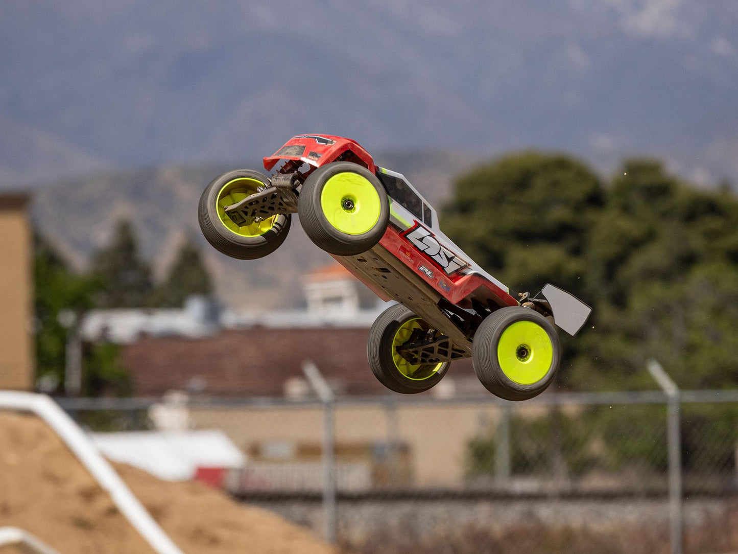 1/8 8IGHT-XTE 4WD Sensored Brushless Racing Truggy RTR