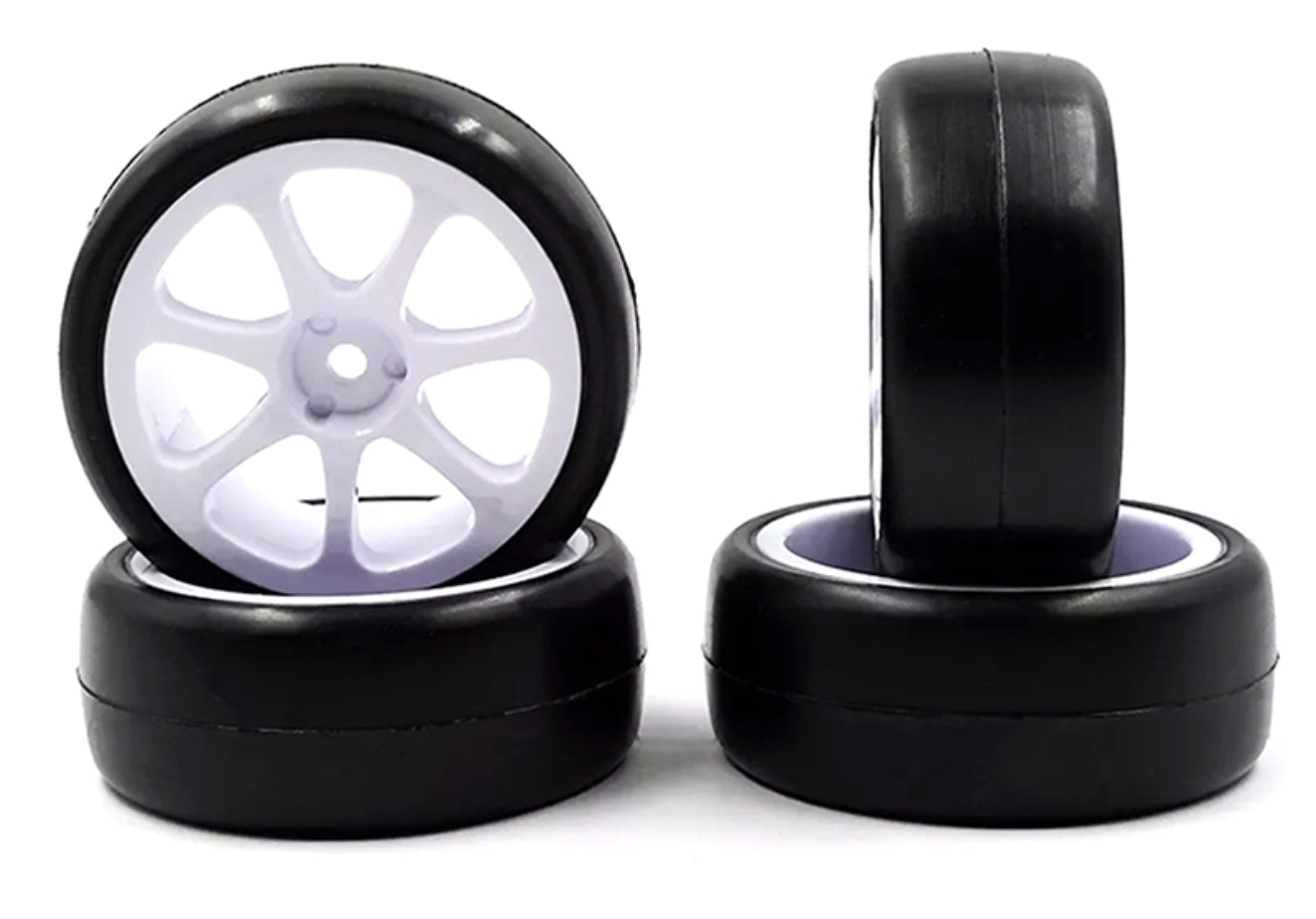 Rush Pre-Glued Carpet Tyres 28CPM - 7 Spoke Wheel #Ru0633