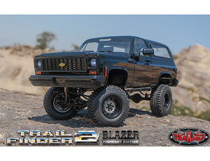 RC4WD TRAILFINDER 2 RTR WITH CHEVROLET BLAZER BODY SET MIDNIGHT EDITION