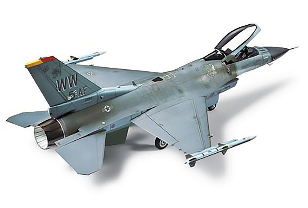 1/72 F-16 CJ FIGHTING FALCON - BLOCK 50