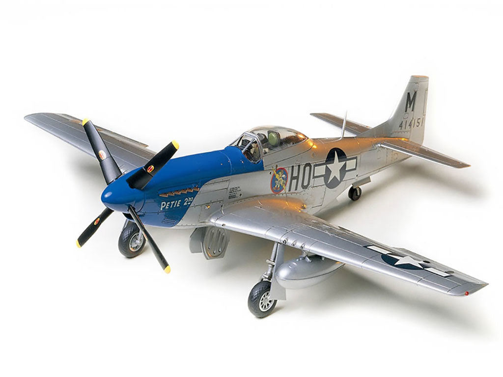NORTH AMERICAN P-51D MUSTANG