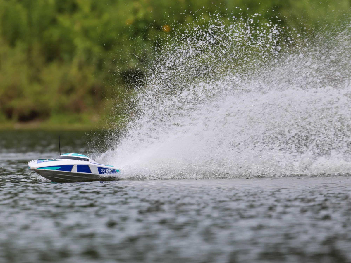 Sonicwake 36" Self-Righting Brushless Deep-V RTR, White