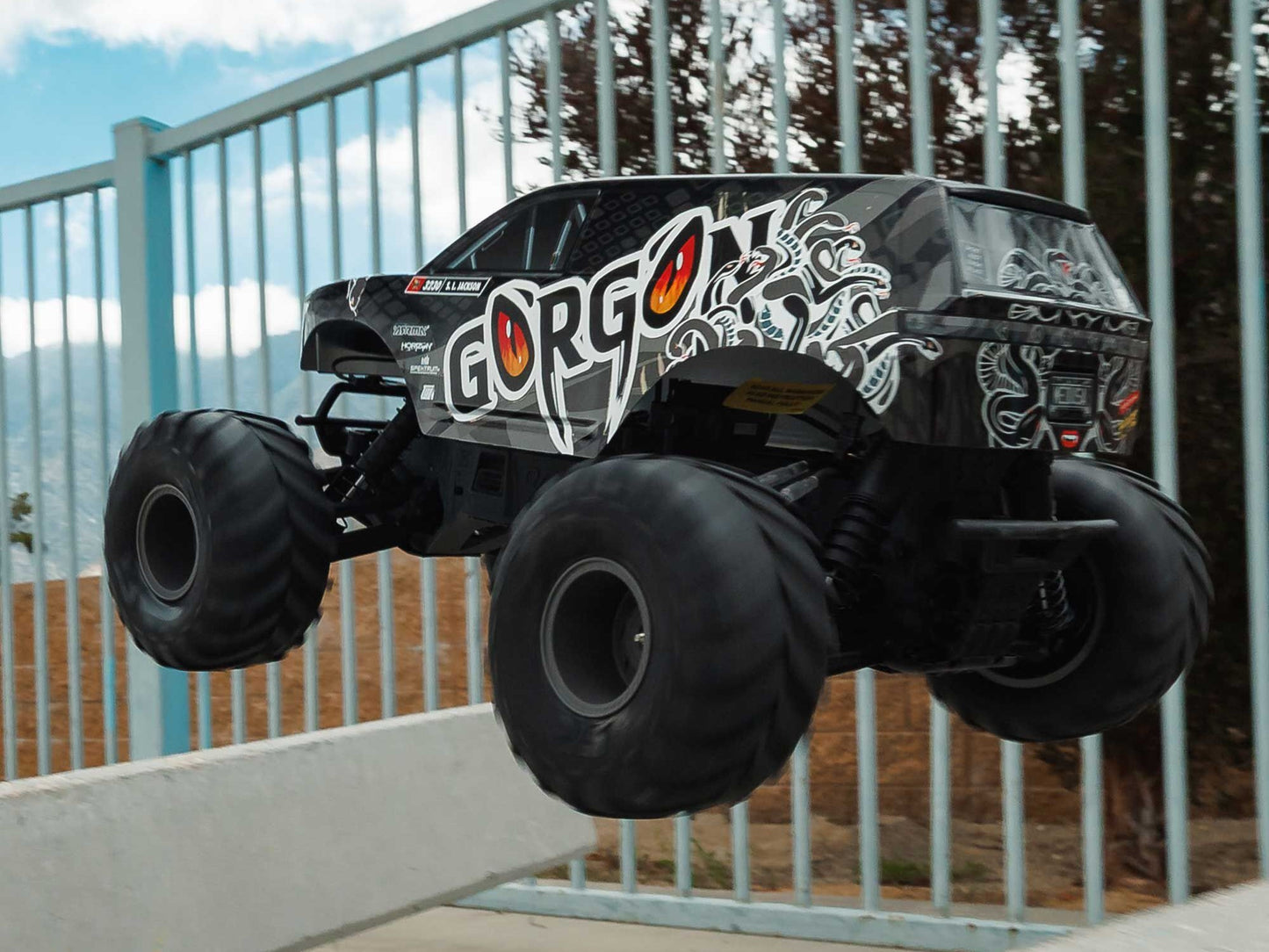 1/10 GORGON MEGA 550 2WD MT with Battery & Charger Gun Metal