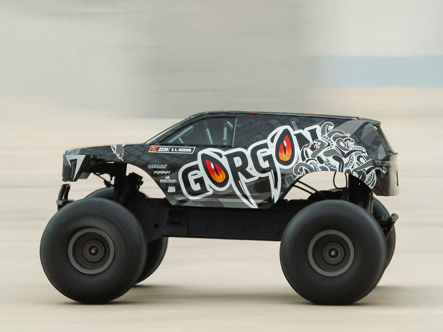 1/10 GORGON MEGA 550 2WD MT with Battery & Charger Gun Metal