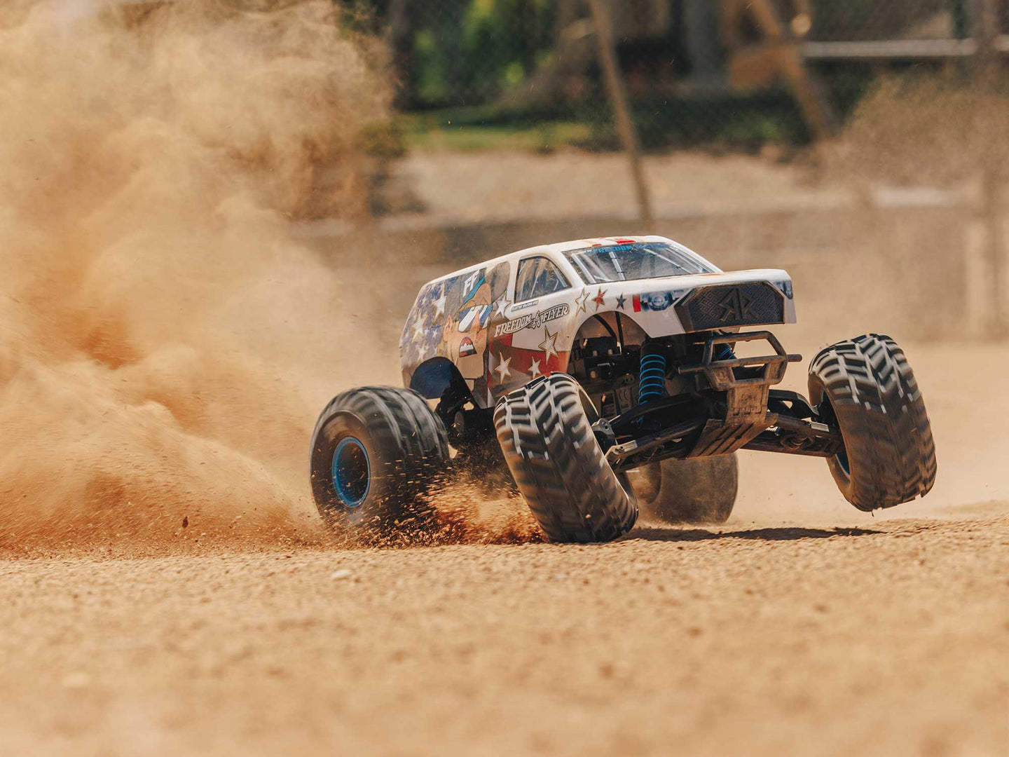 1/10 FREEDOM FLYER 223S 2WD RTR Brushless Monster Truck – Arrma RC model