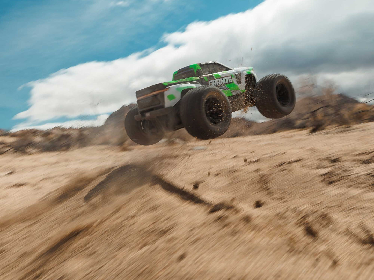 1/10 GRANITE MEGA 665 4X4 RTR Monster Truck Green