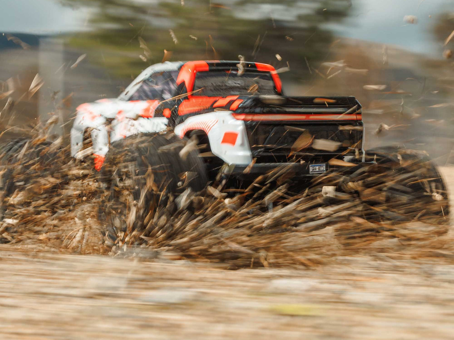 1/10 GRANITE MEGA 665 4X4 RTR Monster Truck Orange