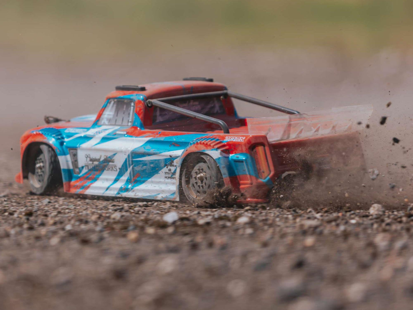 1/8 INFRACTION MEGA Resto-Mod Truck with Batt/Chg Red/Blue