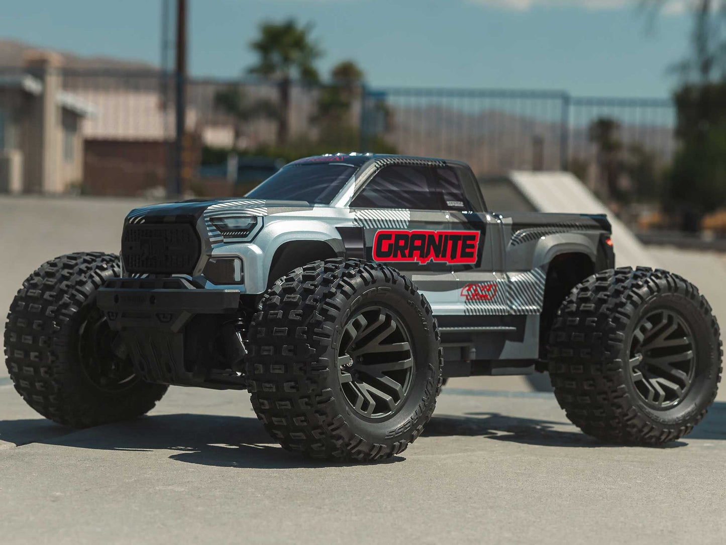 1/10 GRANITE 223S DSC 4X4 RTR Monster Truck Gunmetal