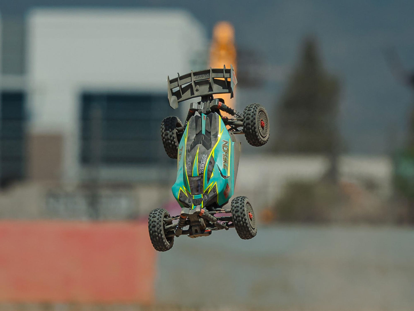 1/8 TYPHON 223S BLX 4X4  Buggy RTR with DSC Green