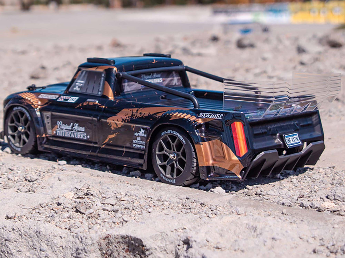 1/8 INFRACTION 3S 4X4 BLX Resto-Mod Truck RTR Black/Gold