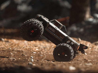 1/10 OUTCAST 4S 4X4 BLX Stunt MT (with Centre Diff) Gunmetal