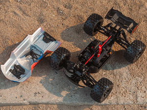 1/8 KRATON 6S V6 4X4 BLX Speed Monster Truck RTR Blue/Pink
