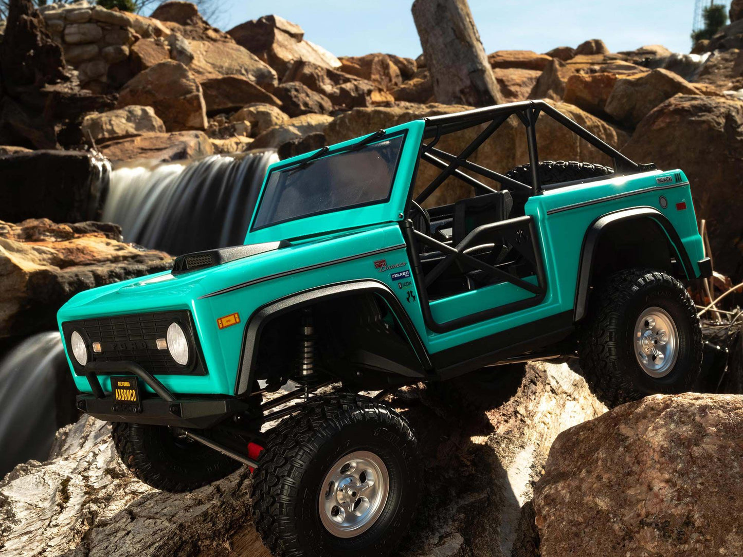 1/10 SCX10 III Early Ford Bronco 4WD Rock Crawler RTR Teal