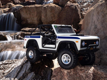 1/10 SCX10 III Early Ford Bronco 4WD RTR Rock Crawler White