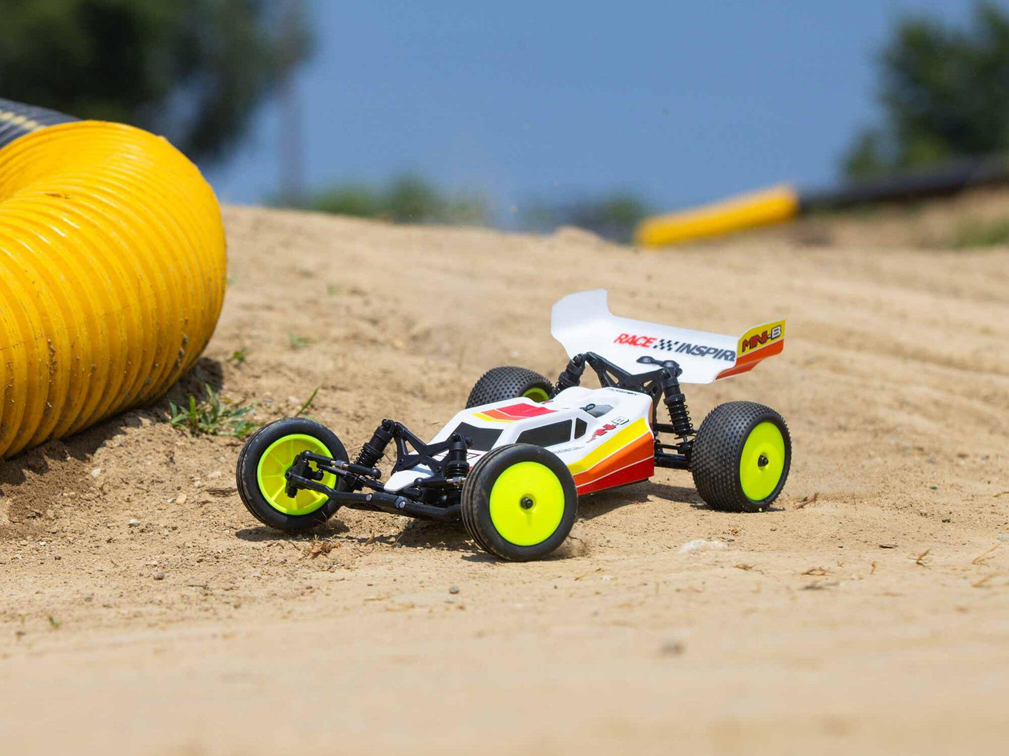 1/16 Mini-B 2WD Brushless Buggy RTR Red