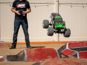 1/8 LMT 2.0 Grave Digger 4X4 Solid Axle Monster Truck RTR