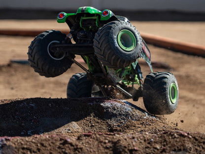 1/8 LMT 2.0 Grave Digger 4X4 Solid Axle Monster Truck RTR