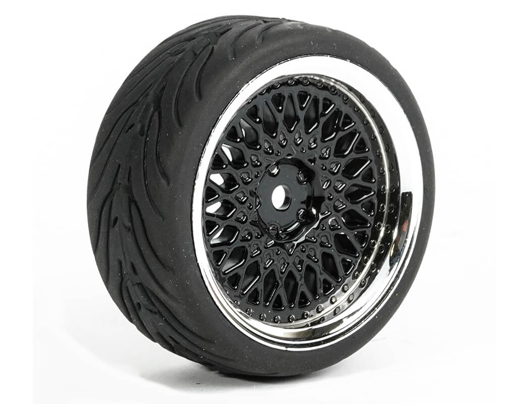 FASTRAX 1/10 STREET/TREAD TYRE CLASSIC BLACK/CHROME WHEEL