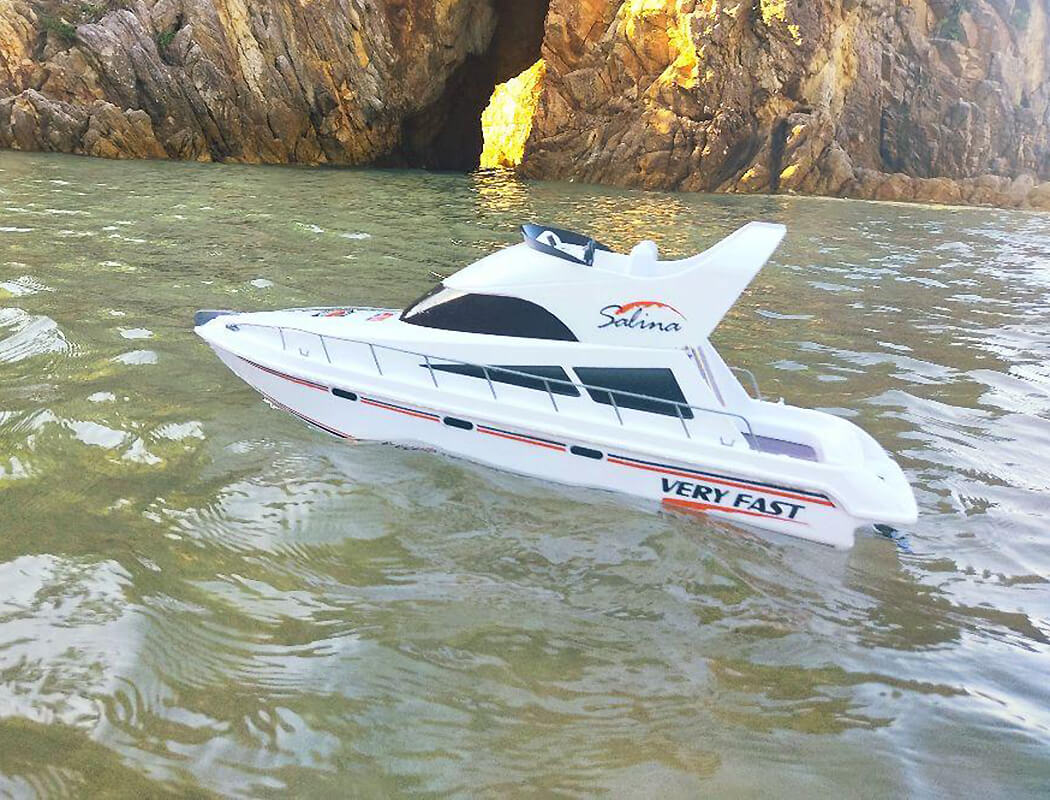HENG LONG SALINA 2-CHANNEL POWERED YACHT 700MM RTR